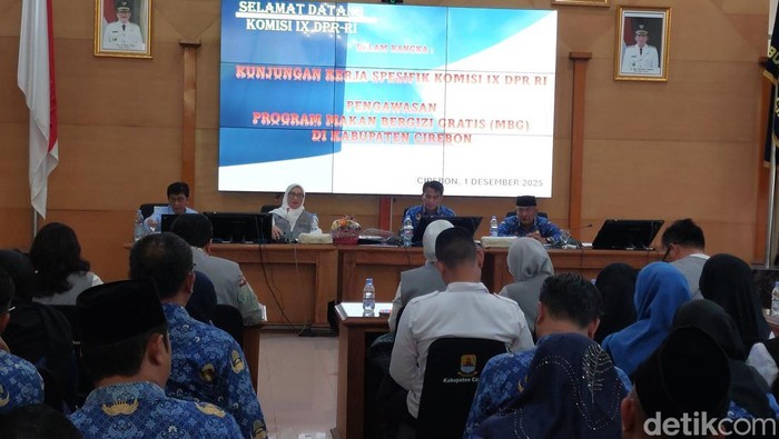 Rapat koordinasi membahas MBG di Kabupaten Cirebon