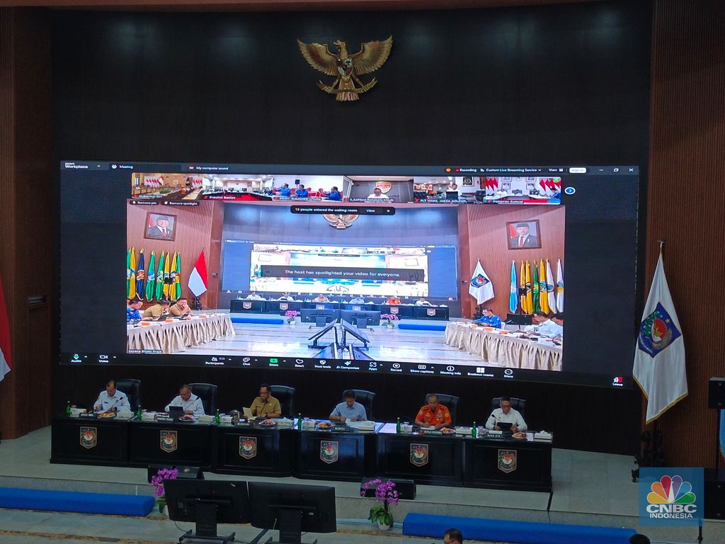 Rapat Koordinasi Pusat dan Daerah di kantor Kemendagri, Jakarta, Senin (1/12/2025). (CNBC Indonesia/Martyasari Rizky)
