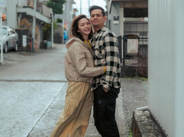 Couple Goals! Surya Insomnia Rayakan 12 Tahun Cinta Tanpa Drama