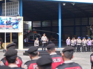 Polri Kerahkan 15 Helikopter-9 Kapal Kirim Bantuan Korban Bencana Sumatera