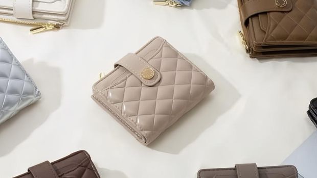 3 Rekomendasi Dompet Kartu Stylish & Fungsional yang Wajib Kamu Punya!