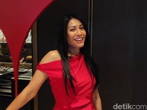 Anggun C Sasmi Ungkap Pandangan Soal Makna Kecantikan
