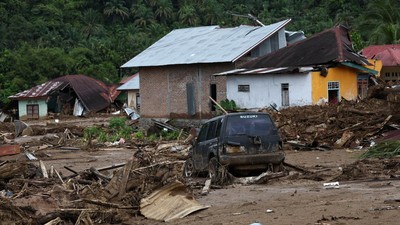 Duka Agam Usai Banjir Bandang: Ratusan Warga Meninggal, Ribuan Mengungsi