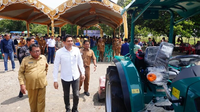 Bupati Indramayu, Lucky Hakim