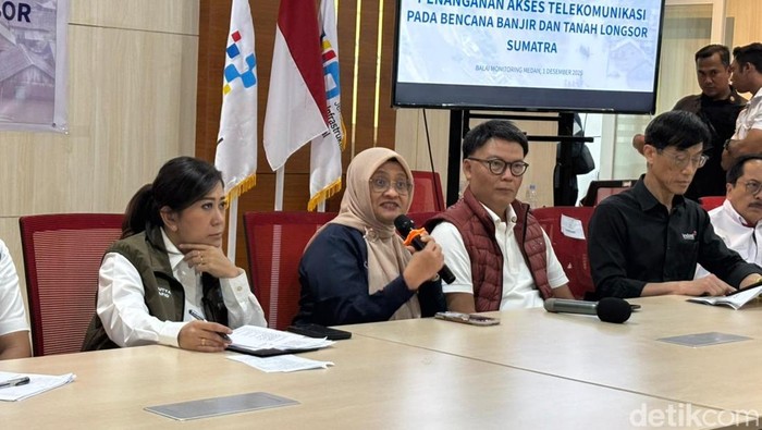 Dirut Telkom Dian Siswarini