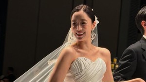 Bahagia terus ya, Eunjung! (Foto: dok. Instagram @euna3579)