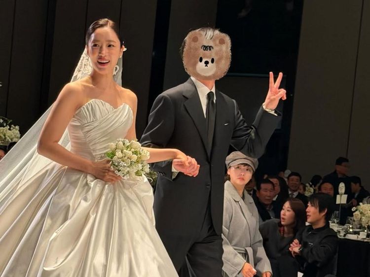 Foto-foto Pernikahan Eunjung T-Ara dengan Kim Byung Woo