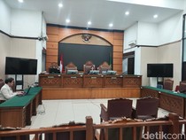 Hakim Tak Terima Praperadilan Tersangka Kasus Korupsi e-KTP Paulus Tannos