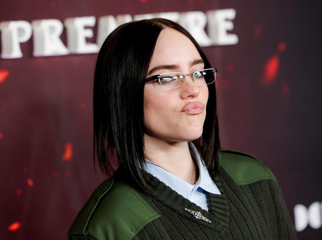 Billie Eilish attends the premiere for the film Avatar: Fire and Ash, in Los Angeles, California, U.S., December 1, 2025. REUTERS/Mario Anzuoni