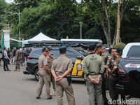 Ribuan ASN Aceh Utara Bersihkan Lumpur Sisa Banjir di Fasilitas Umum