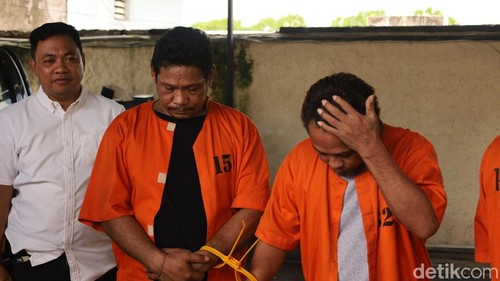 Kapolsek Kuta, Kompol Agus Riwayanto Diputra saat konferensi pers di kantornya, Selasa (2/12/2025).