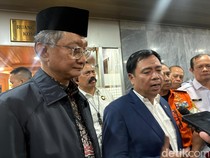 DPR Tunda Rapat Bahas Nataru: Menteri PU-Menhub Terjun ke Lokasi Bencana