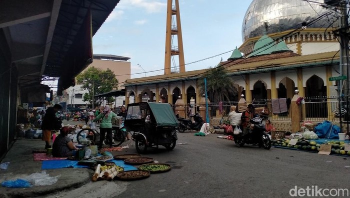 Kondisi Pasar Tavip. (Laila Syakira/detikSumut)