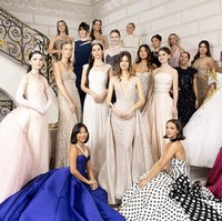 Le Bal 2025 sendiri diikuti oleh 19 debutante dari 12 negara, termasuk keturunan keluarga kerajaan Eropa, pewaris kerajaan bisnis global, hingga cucu dari ikon mode Carolina Herrera.  Foto: dok. Instagram