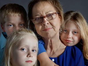 Ibu 68 Tahun Punya 15 Anak, Kini Berebut Hak Asuh di Pengadilan