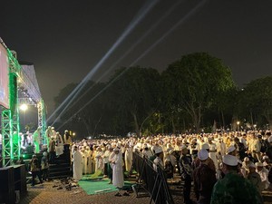 Video: Momen Reuni 212 Gelar Salat Gaib untuk Korban Bencana Aceh-Sumatera