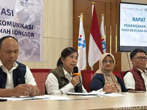 Menkomdigi Targetkan Sinyal Internet di Aceh, Sumut & Sumbar Pulih 4 Hari