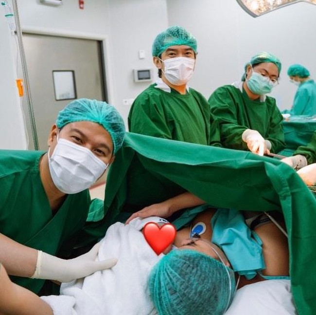 Istri Melahirkan, Nino RAN Paham Arti Surga di Bawah Telapak Kaki Ibu