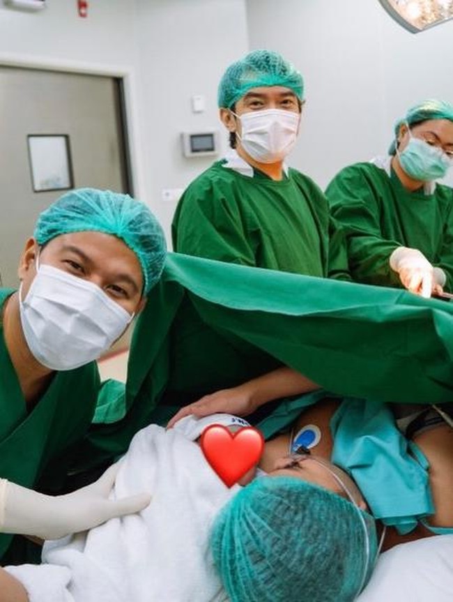 Istri Melahirkan, Nino RAN Paham Arti Surga di Bawah Telapak Kaki Ibu