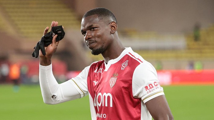 MONACO, MONACO - NOVEMBER 29: Paul Pogba of Monaco celebrates the victory following the Ligue 1 McDonalds football match between AS Monaco (ASM) and Paris Saint-Germain (PSG) at Stade Louis II on November 29, 2025 in Monaco, Monaco. (Photo by Jean Catuffe/Getty Images)