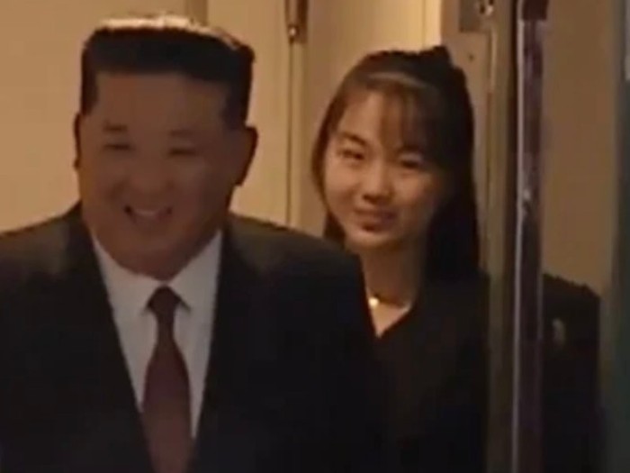 Penampilan terbaru putri Kim Jong Un, yang terlihat semakin dewasa.