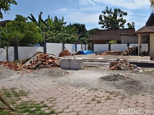 Pendopo Mangkubumi Sragen Ambruk Saat Direnov Telan Anggaran Rp 200 Juta