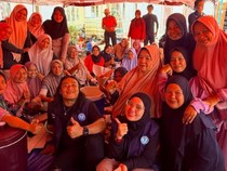 Salut! Praz Teguh Terjun ke Dapur Darurat Bantu Korban Bencana