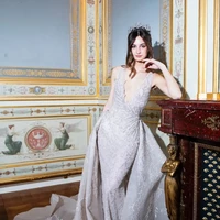 Biasanya, Eulalia menghabiskan hari-harinya sebagai mahasiswa Financial Economics di University of St Andrews, Skotlandia. Namun pada 29 November, ia menerima undangan khusus dari pendiri Le Bal, Ophélie Renouard, untuk hadir di Paris. “Madame Ophélie mengirim undangan kepada ibu saya sekitar Agustus atau September. Saya langsung menerimanya dan sangat antusias,” ujarnya kepada People.  Foto: dok. Instagram @__the_vault___