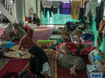 Jumlah Pengungsi Banjir Bandang di Padang Terus Berkurang