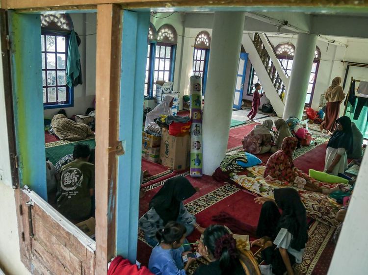 Ratusan Warga Tanah Datar Mengungsi Akibat Banjir Bandang dan Longsor