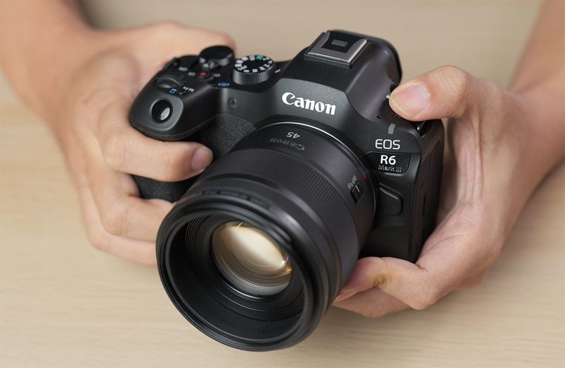 Review Canon EOS R6 Mark III
