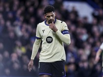 Video: Ditinggal Ibrahima Konate, Liverpool Incar Bek Barca Ronald Araujo