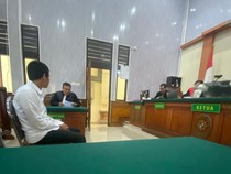 Kuras Tabungan Teman Rp 100 Juta, Gading Dituntut 2,5 Penjara