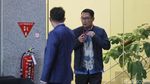 Usai Diperiksa 6 Jam, Ridwan Kamil Keluar Gedung KPK dengan Senyum Lega