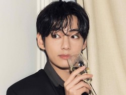 Gantengnya V BTS Jadi Global Ambassador Kota Surga di Korea Selatan