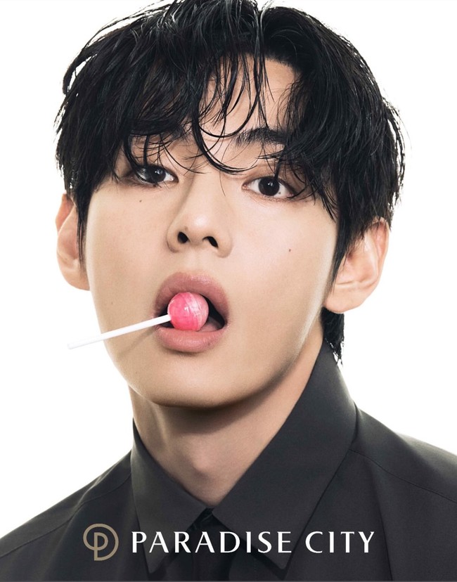 Paradise City memang berjarak dekat dari Bandara Internasional Incheon, sekitar 6,6 km. Maka tak mengherankan jika wajah V BTS terlihat di area baggage claim, menarik perhatian turis. Foto: dok. Paradise City