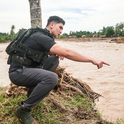 8 Artis Kasih Bantuan Langsung ke Korban Banjir di Sumatera