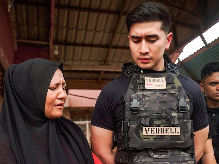 Pakai Rompi Taktis ke Lokasi Bencana, Verrel Bramasta Ungkap Alasannya