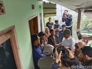Terancam Longsor, Farhan Siapkan Relokasi Dua Rumah di Ciumbuleuit