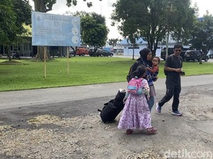Video: Logistik Habis, Warga Aceh Ngungsi ke Medan Numpang Pesawat Hercules