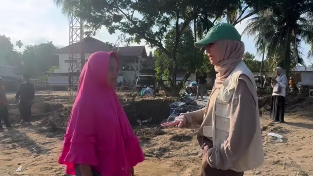 Zaskia Mecca ke Lokasi Bencana di Aceh, Bersyukur Selalu Dapat Izin Hanung