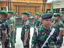 Sidang Tuntutan 17 Prajurit Terdakwa Kematian Prada Lukcy Ditunda