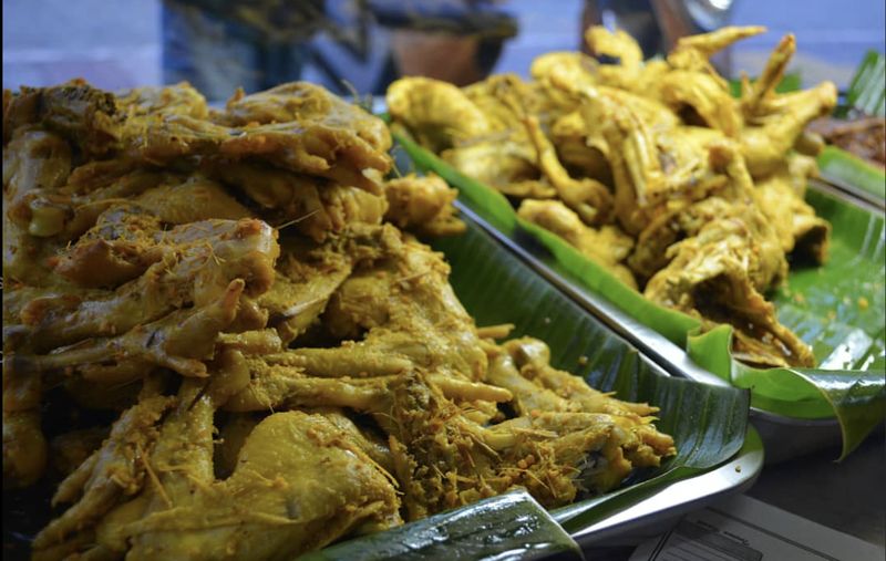 5 Warung tenda legendaris di Jaktim