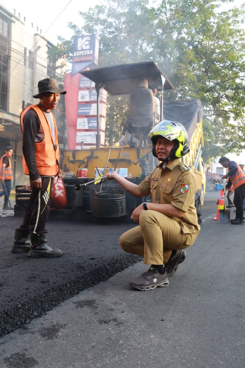 Agung Nugroho Keliling Melihat Titik Perbaikan Agung Nugroho Keliling Melihat Titik Perbaikan