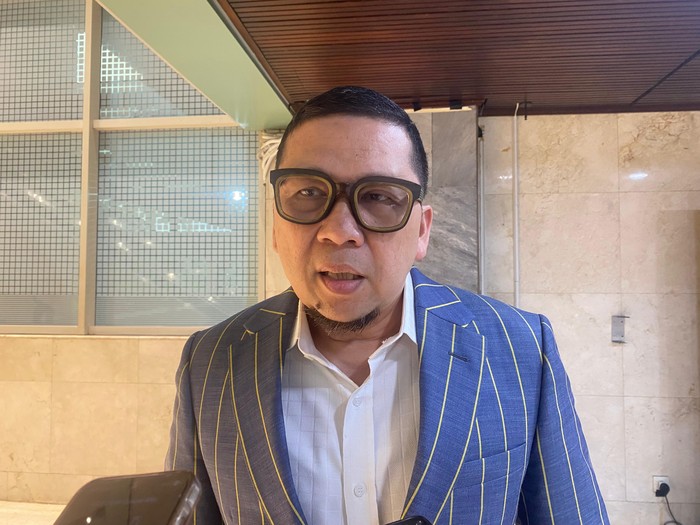 Waketum Partai Golkar, Ahmad Doli Kurnia, di kompleks parlemen, Senayan, Jakarta, Rabu (3/12/2025).