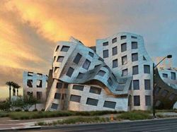 Bangunan dengan Desain Aneh yang Bikin Mata Terbelalak