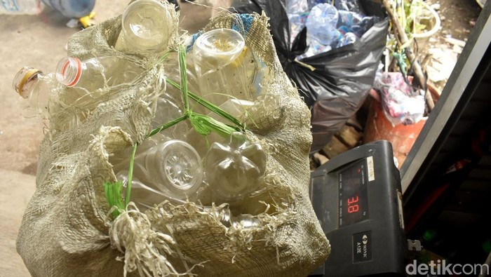 Bank Sampah di Surabaya