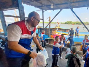 Akses Darat Terputus, Evakuasi & Logistik ke Langsa Ditempuh Lewat Jalur Laut