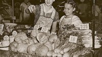 Di Pennyslavania, pada tahun 1947 semua bahan makanan seperti sayuran dan buah-buahan disajikan secara sederhana di dalam supermarket. Harganya dari 18 cent atau setara Rp 500. Foto: Archive/Reader Digest