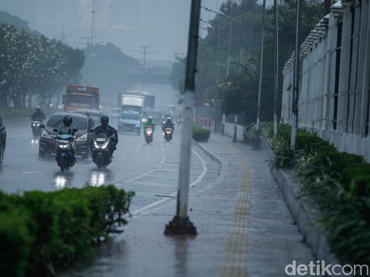 BMKG Imbau Waspada Puncak Musim Hujan